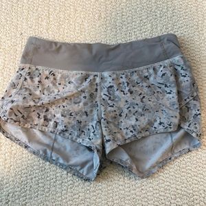 Lululemon Shorts Size 4